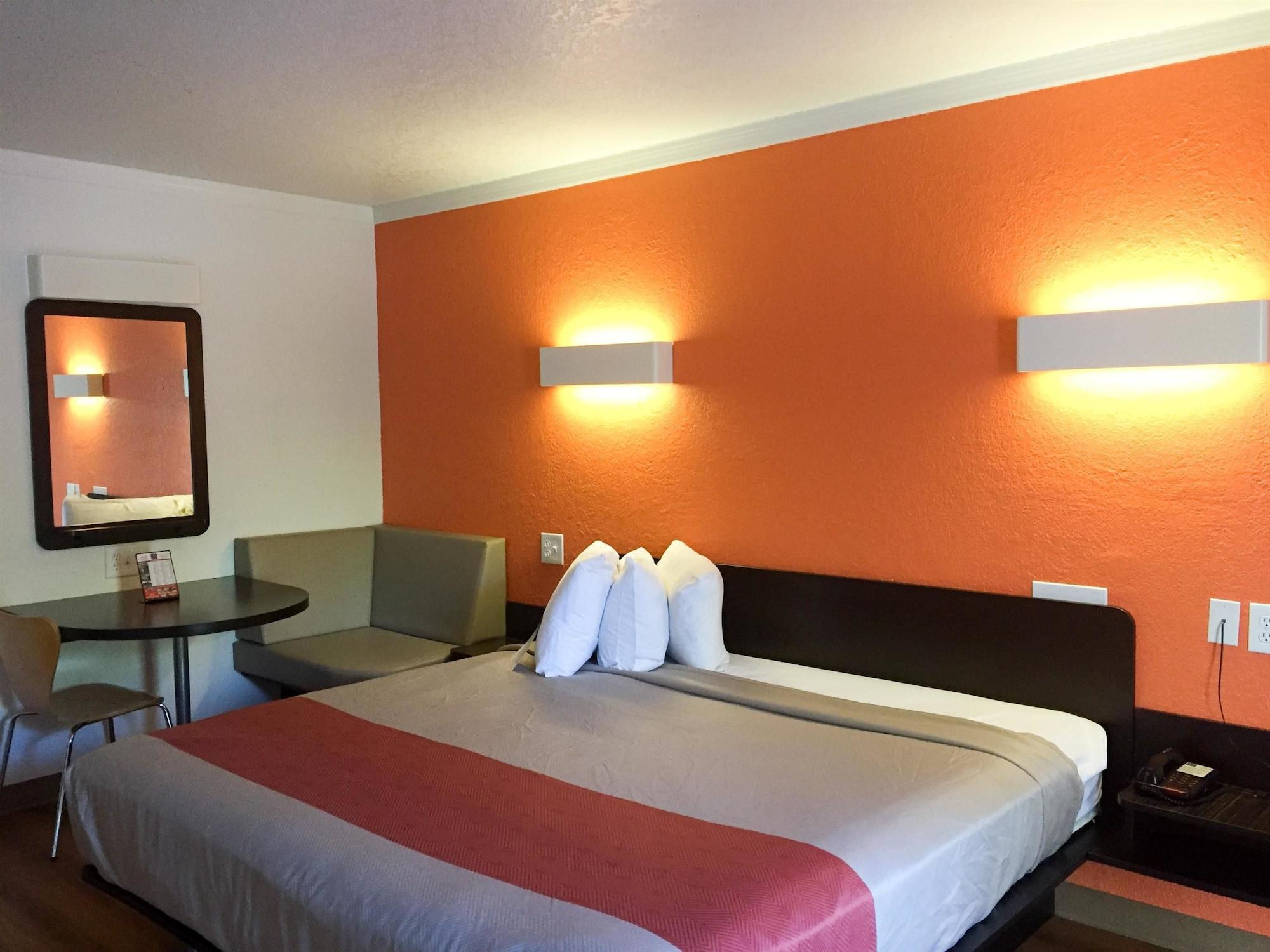 Motel 6-Tampa, Fl - Fairgrounds Heartland Экстерьер фото