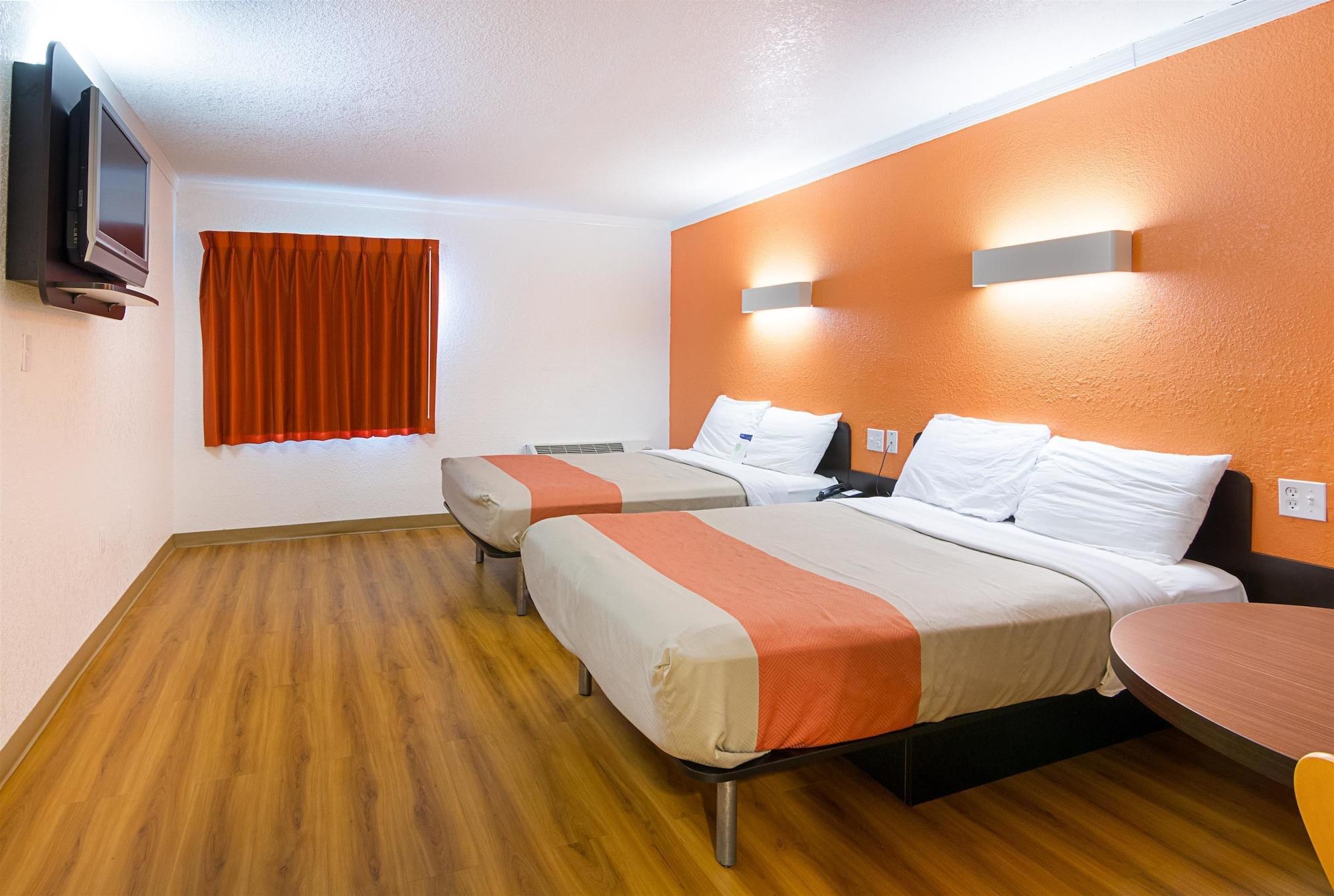 Motel 6-Tampa, Fl - Fairgrounds Heartland Экстерьер фото