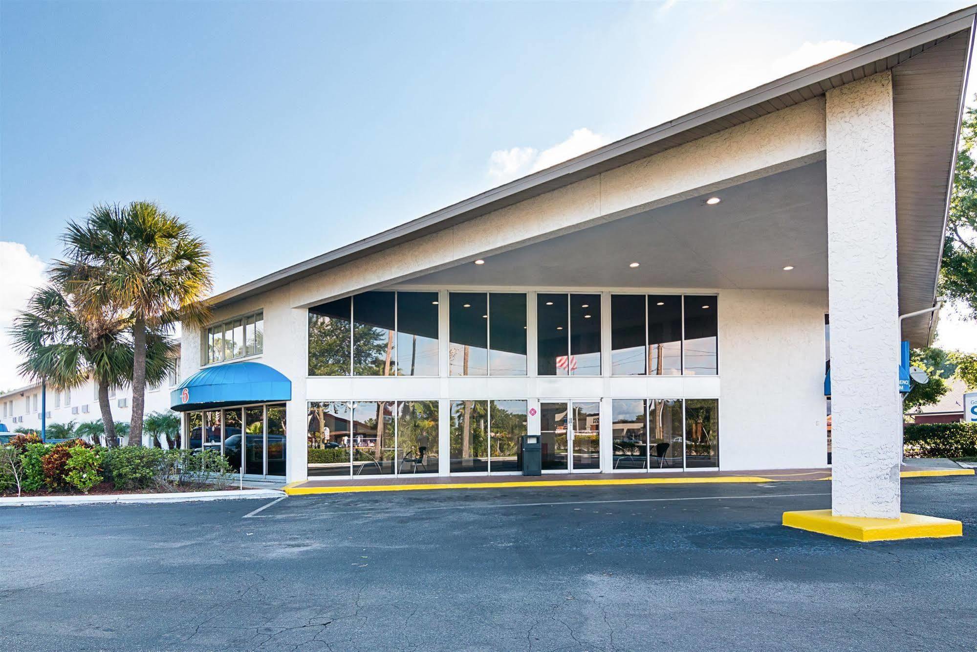 Motel 6-Tampa, Fl - Fairgrounds Heartland Экстерьер фото